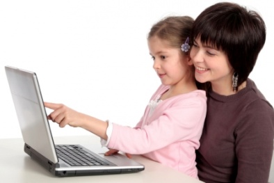 Có nên cho trẻ sớm sử dụng laptop?